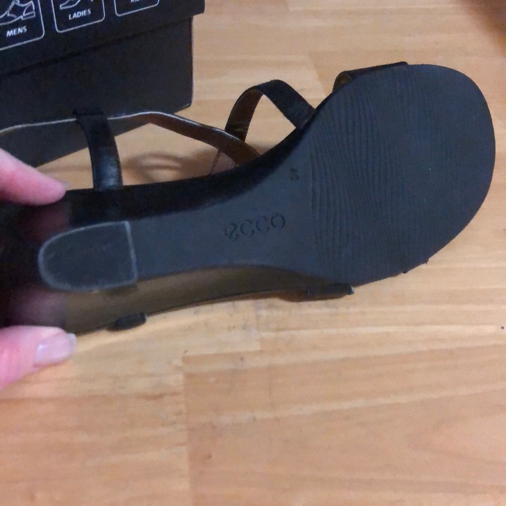 Black strappy wedges - Picture 4 of 7